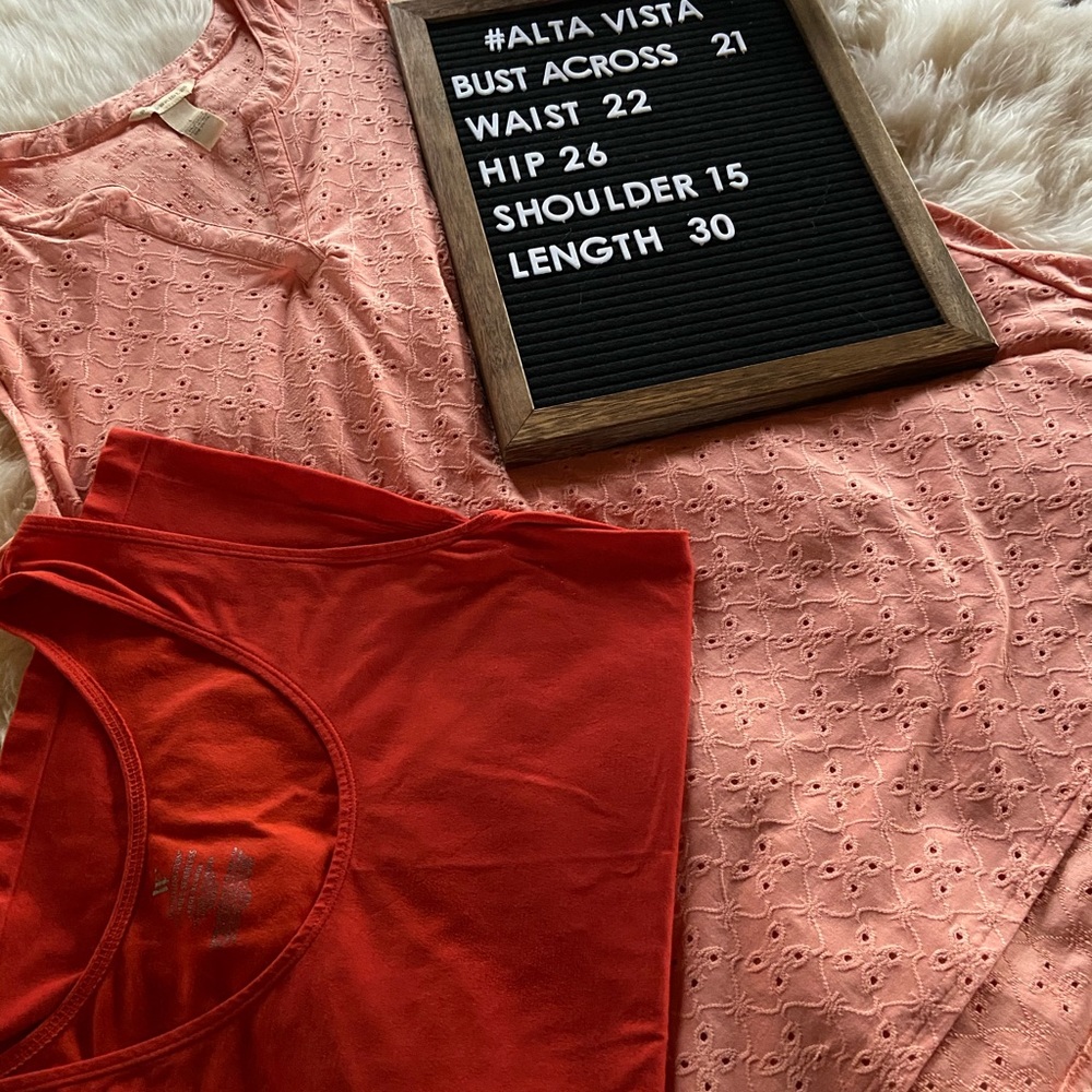 4/$20 Bit & Bridle light orange tunic.